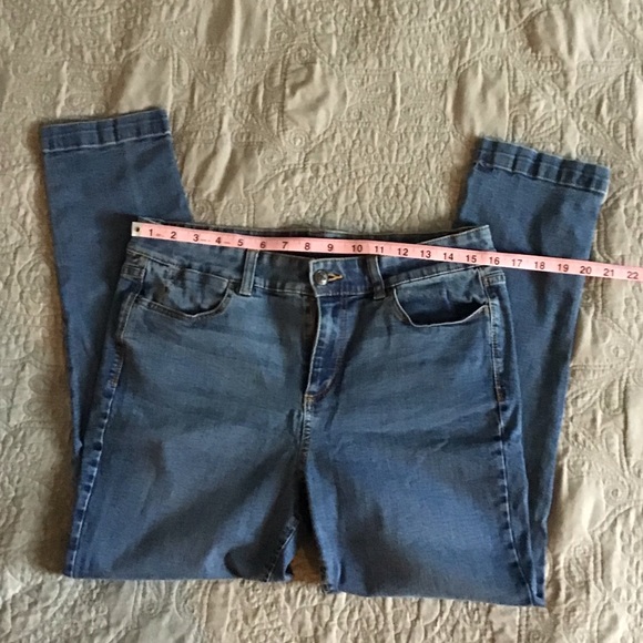 Talbots Denim - Talbots simply flattering 5-pocket jean size 10